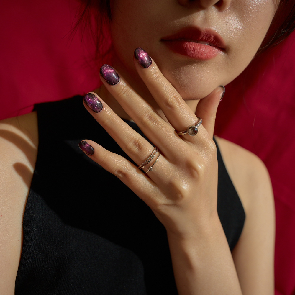 Load image into Gallery viewer, Purple Hole Magnet