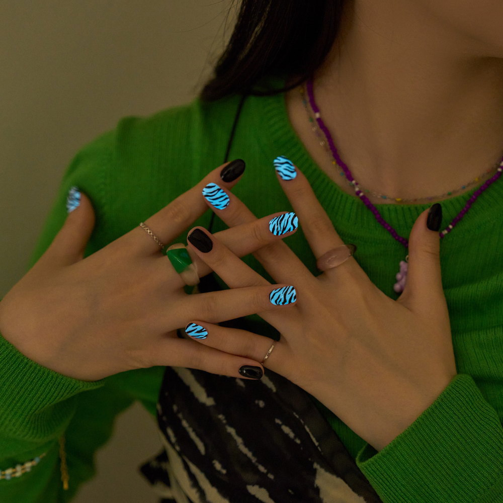 Load image into Gallery viewer, Zebra Neon Glow