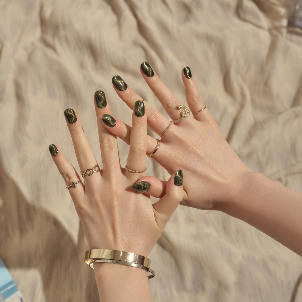 Load image into Gallery viewer, Wave Gold Magnet