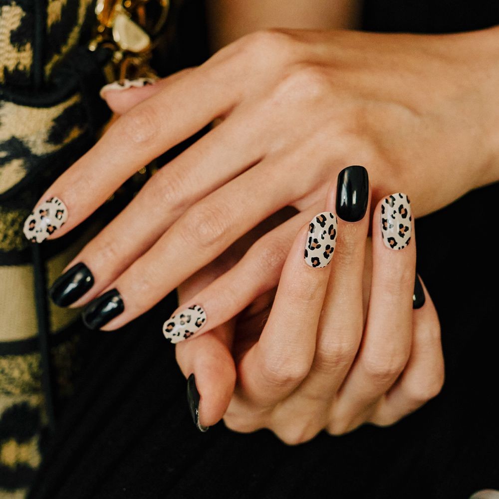 Load image into Gallery viewer, Leopard Black