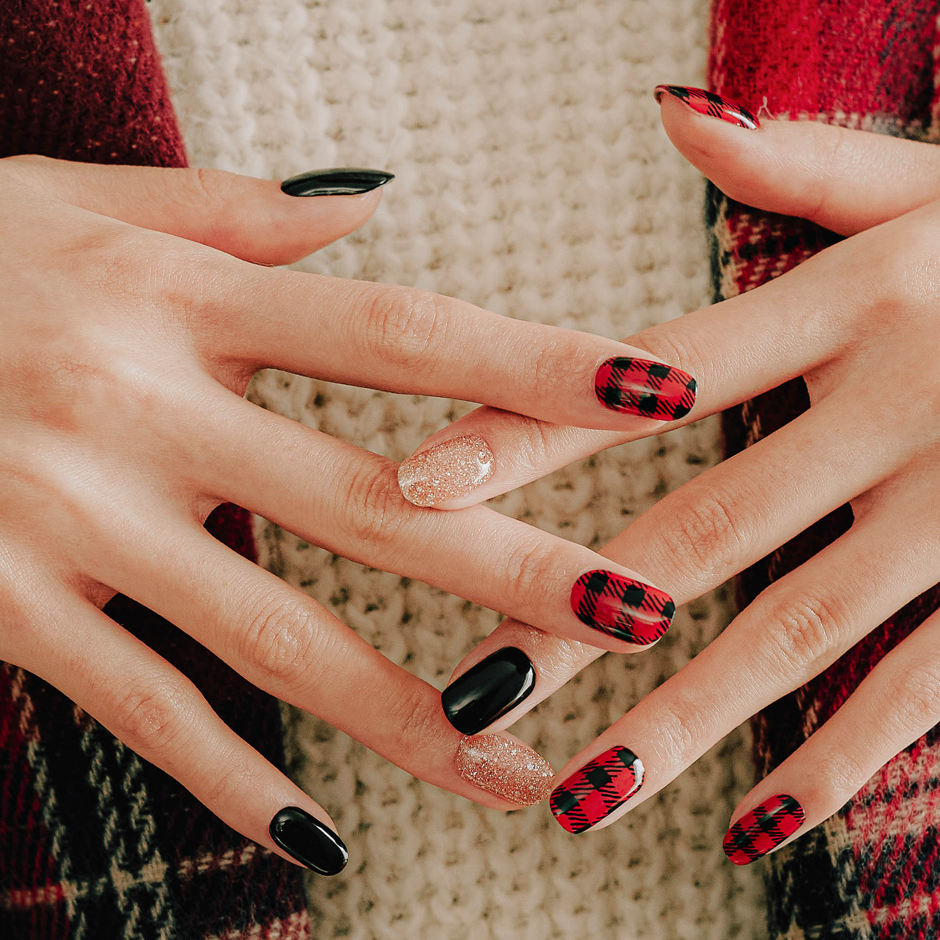 Load image into Gallery viewer, Red Blanket Check